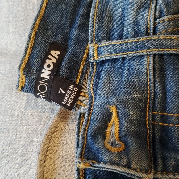 Fashion Nova Jeans - Picture 2 of 3
